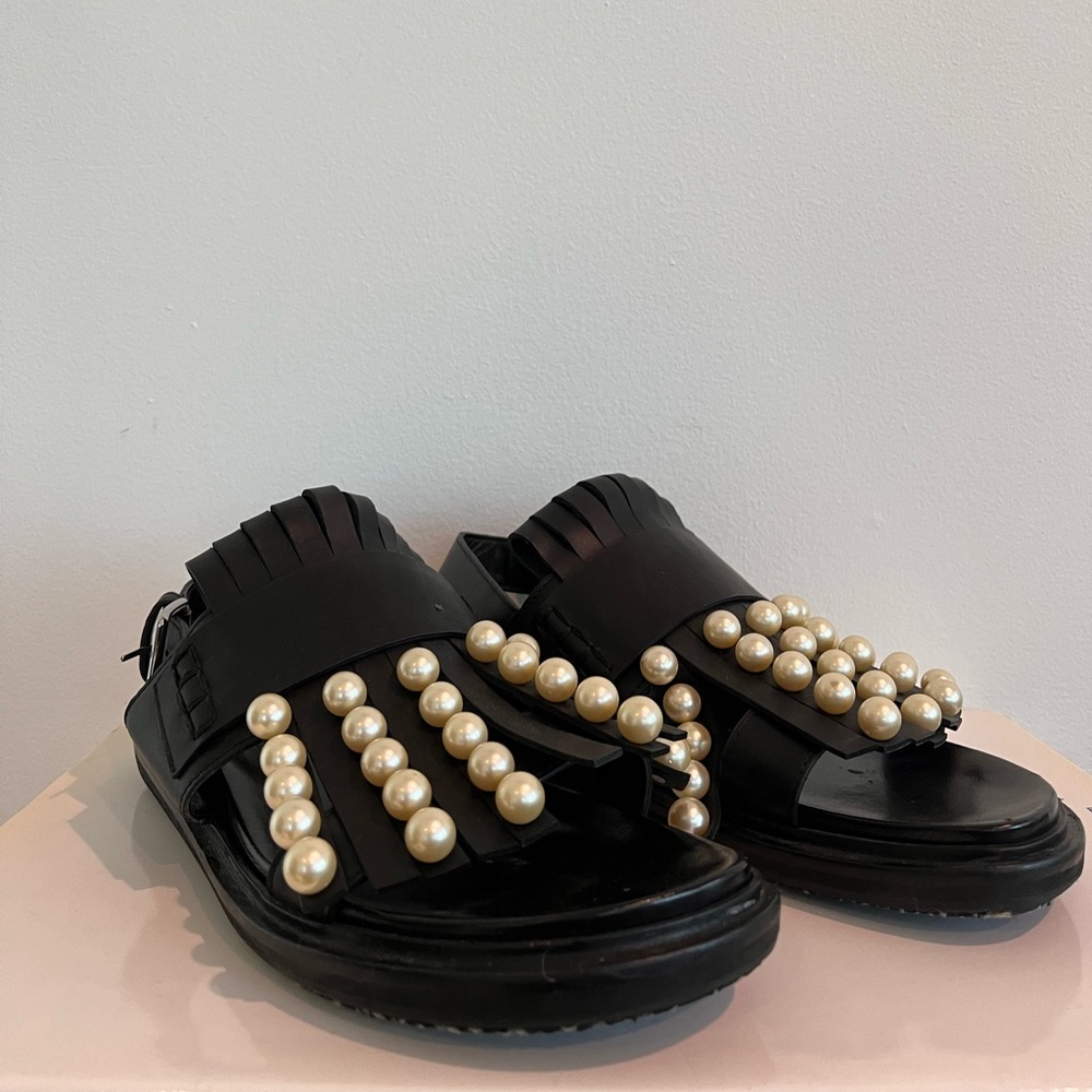 Marni  Leather Fusbett sandals with Pearls